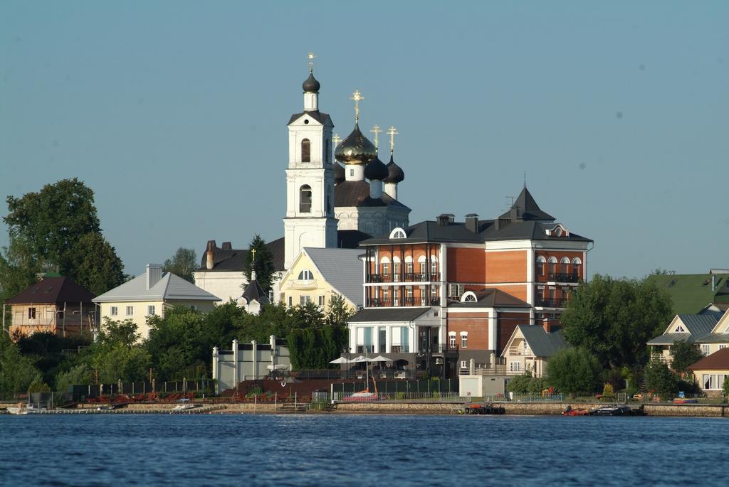 Hotel Dafna Sverdlovo Exterior photo